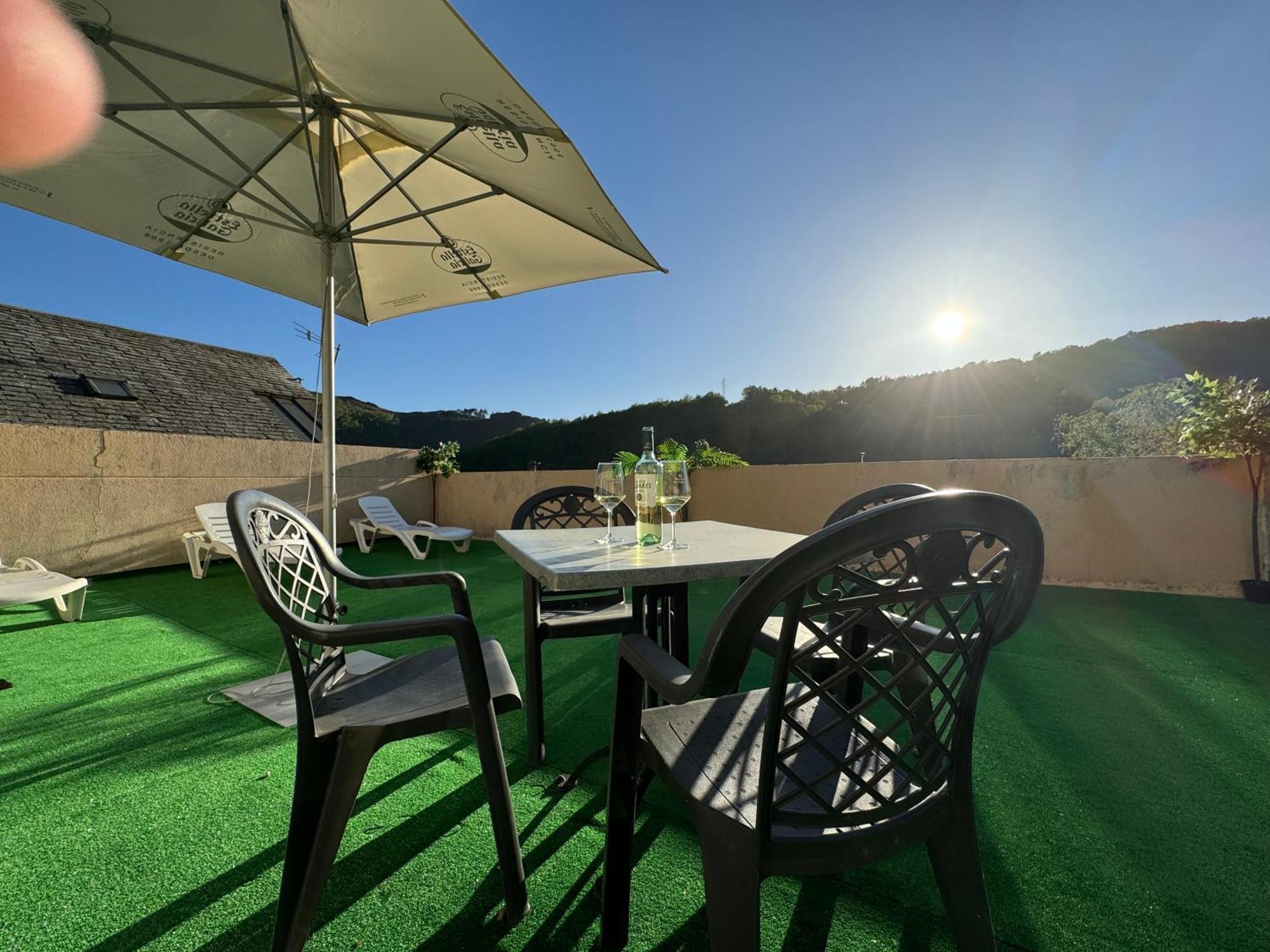 Triacastela Sunset Terrace Apartment Exterior photo